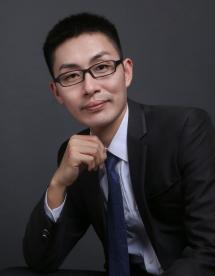 ◳ Jinhua Li (jpg) → (šířka 215px)