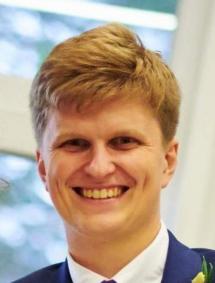 ◳ Martin_Vesely_rectangle (jpg) → (šířka 215px)